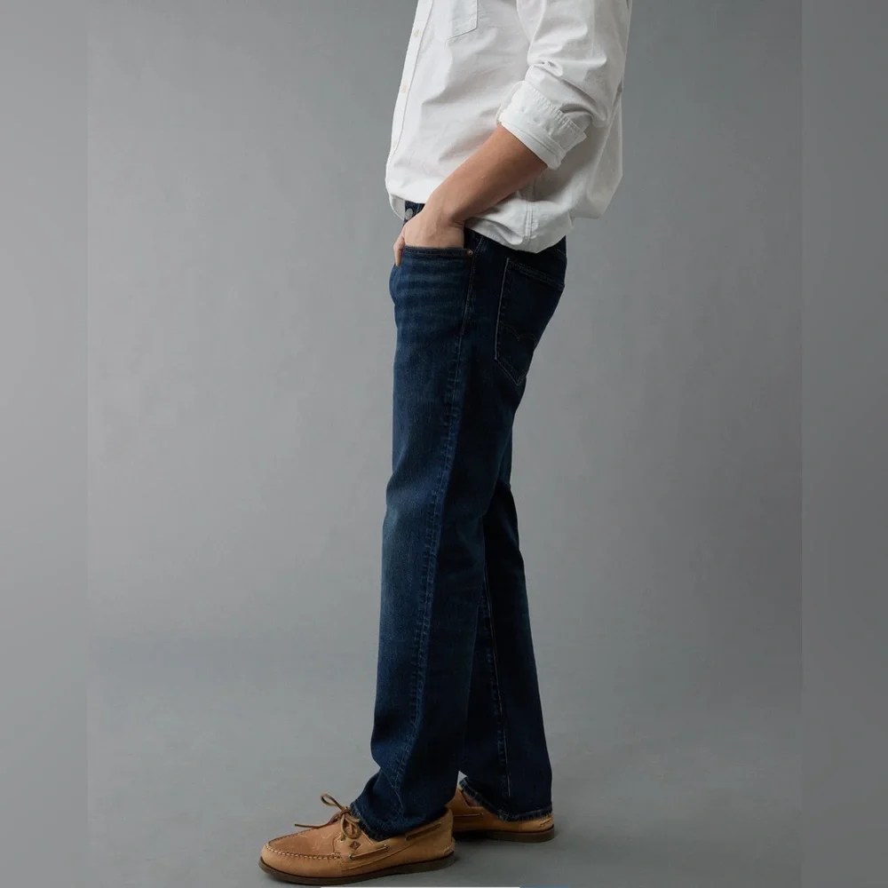 American Eagle Men’s Easyflex + Tencil Fibers Relaxed Straight Jeans